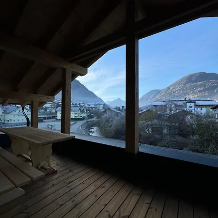 Zeitlos Флахау